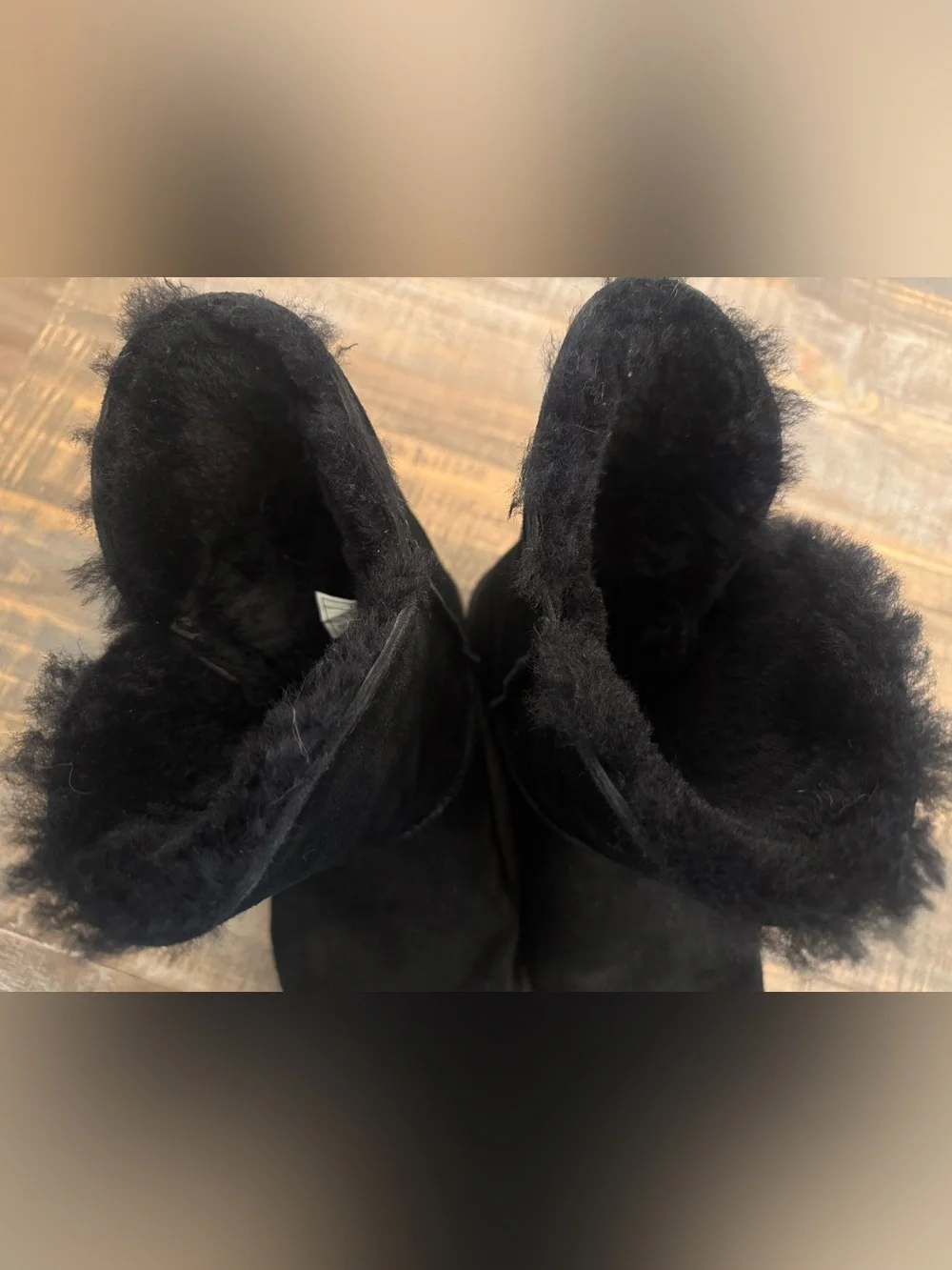 UGG NWOT Constantine Black Suede Boots